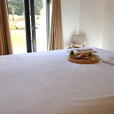 U Paradisu - Magnifique T4, Les Pieds Dans L'eau * Pianottoli-Caldarello (Corsica)