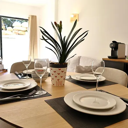 U Paradisu - Magnifique T4, Les Pieds Dans L'eau * Pianottoli-Caldarello (Corsica)